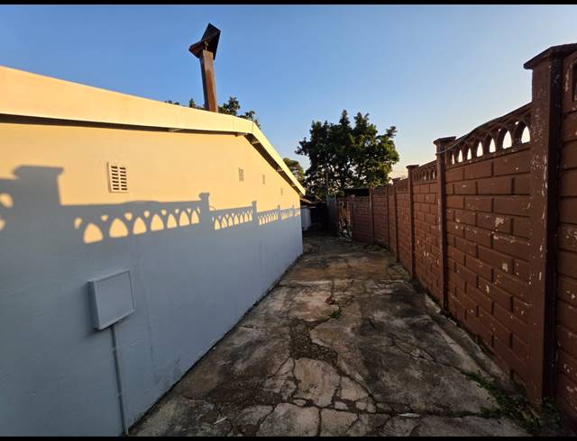 2 BEDROOM HOUSE FOR SALE IN NORTHDALE